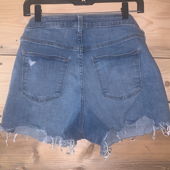 High Rise Universal Thread Ripped Jean Shorts - Picture 2 of 8